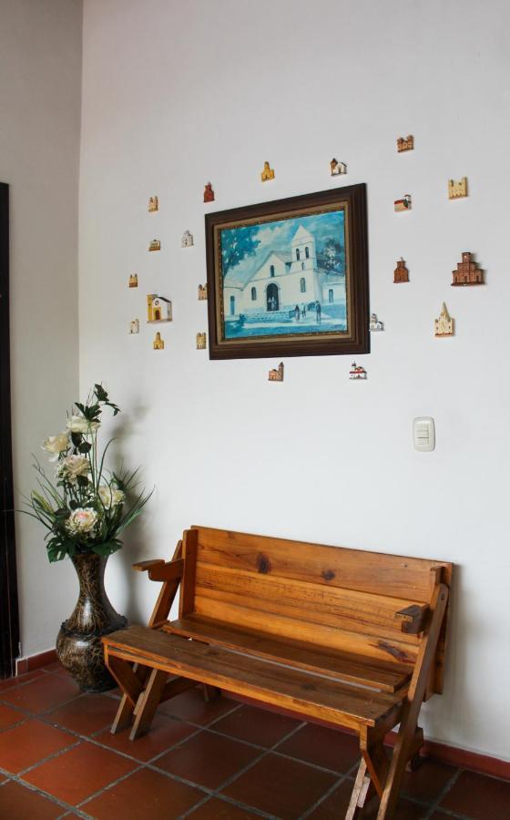 Hotel Colonial San Felipe Giron Bagian luar foto