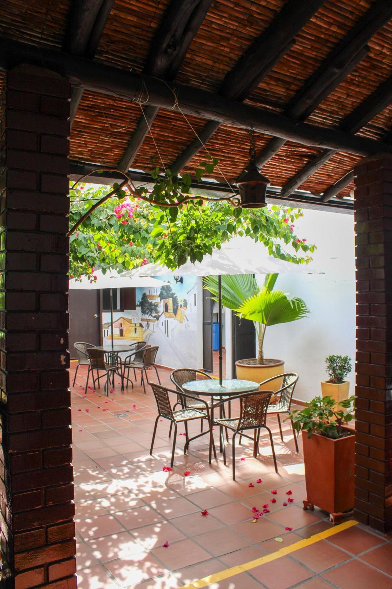 Hotel Colonial San Felipe Giron Bagian luar foto